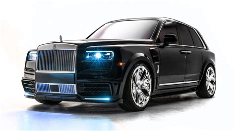 drake rolls royce cullinan chrome hearts.